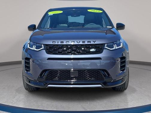 Varesine Blue Metallic 2025 Land Rover Discovery Sport SE