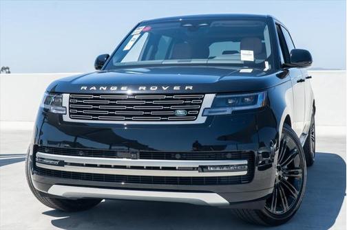 2025 Land Rover Range Rover SE
