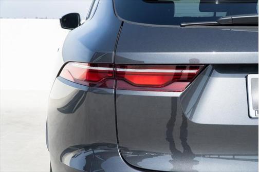 2025 Jaguar F-PACE P400 R-Dynamic S
