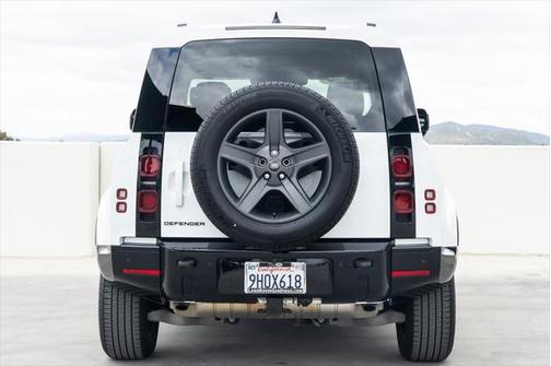 2024 Land Rover Defender X-Dynamic SE