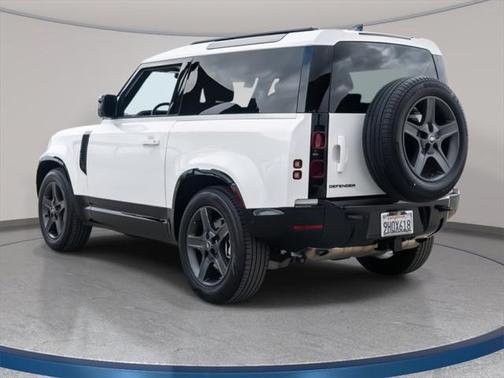 2024 Land Rover Defender X-Dynamic SE