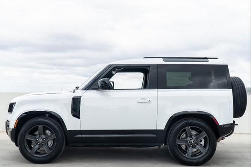 2024 Land Rover Defender X-Dynamic SE