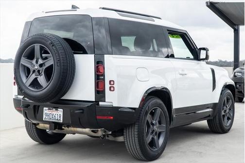 2024 Land Rover Defender X-Dynamic SE
