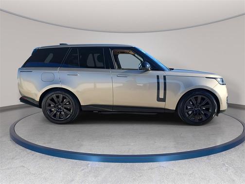 2026 Land Rover Range Rover SE