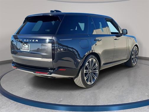 2024 Land Rover Range Rover SE