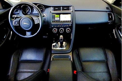 2019 Jaguar E-PACE SE
