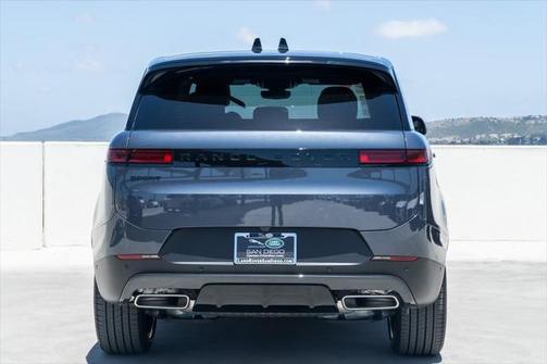 2025 Land Rover Range Rover Sport SE