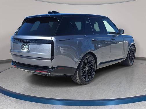 2025 Land Rover Range Rover SE