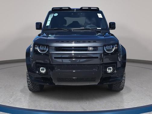 2026 Land Rover Defender 110 V8