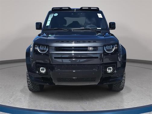 2026 Land Rover Defender 110 V8