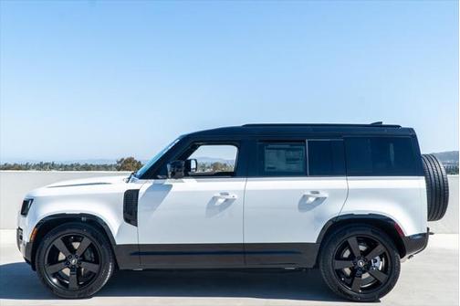 2025 Land Rover Defender X-Dynamic SE