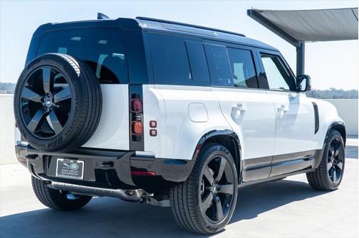 2025 Land Rover Defender X-Dynamic SE