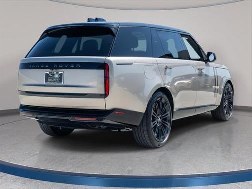 2025 Land Rover Range Rover SE