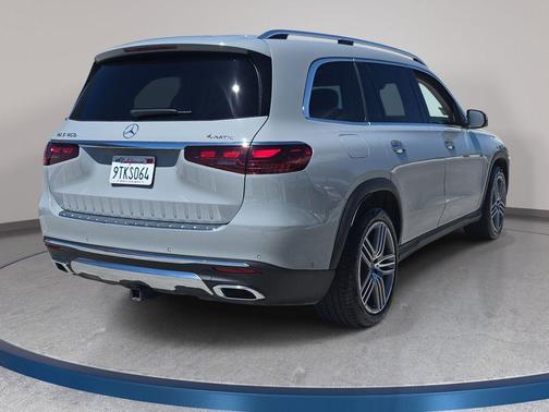 2025 Mercedes-Benz GLS 450 4MATIC