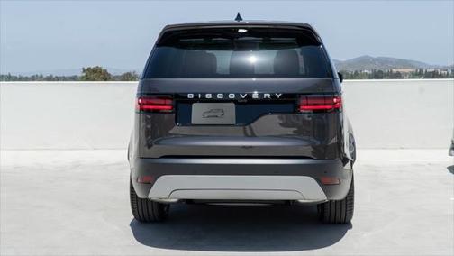 2024 Land Rover Discovery S