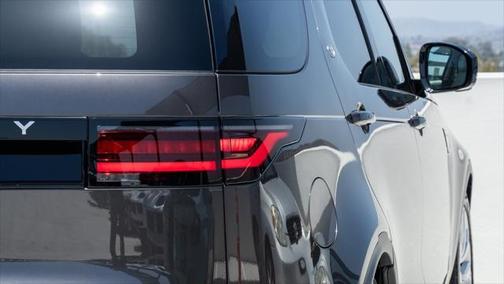 2024 Land Rover Discovery S