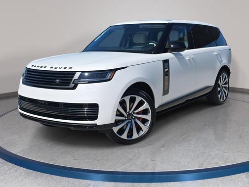 2025 Land Rover Range Rover SV