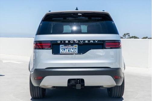 2024 Land Rover Discovery S