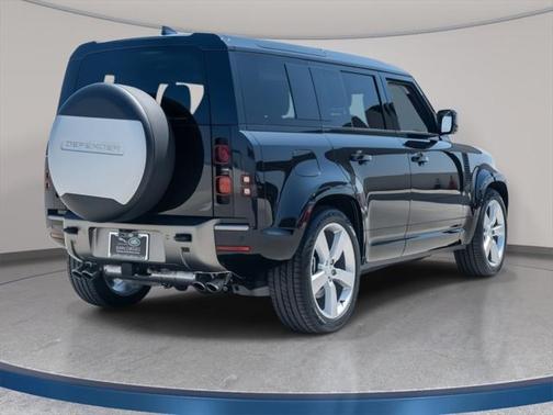 2025 Land Rover Defender X-Dynamic SE