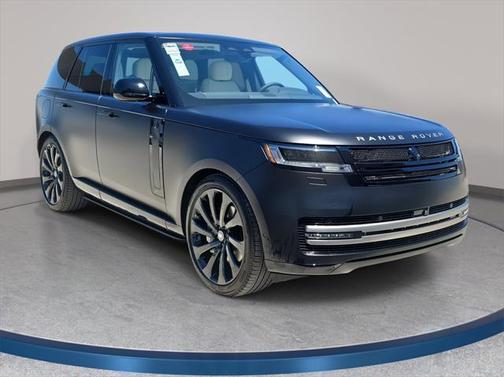 2025 Land Rover Range Rover SE