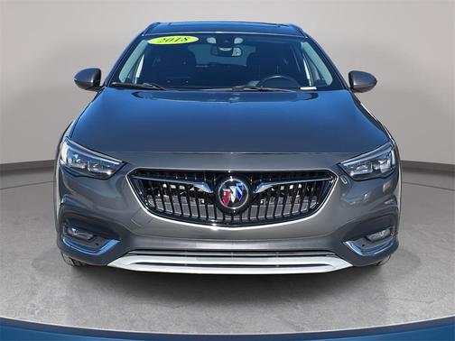 2018 Buick Regal TourX Essence
