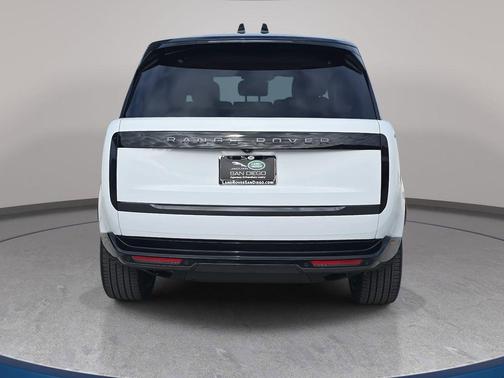 2025 Land Rover Range Rover SE