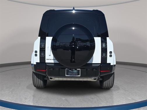 2026 Land Rover Defender X-Dynamic SE