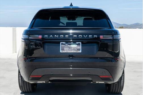2026 Land Rover Range Rover Velar Dynamic SE