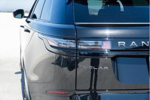 2026 Land Rover Range Rover Velar Dynamic SE