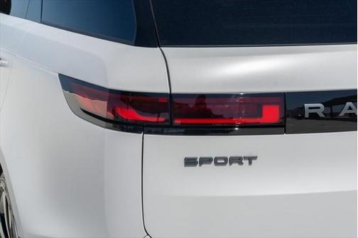 2025 Land Rover Range Rover Sport SE