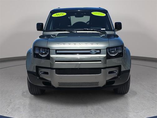 2025 Land Rover Defender X-Dynamic SE