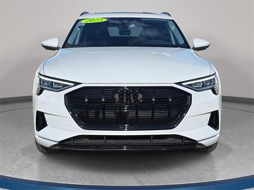 2023 Audi e-tron Premium Plus