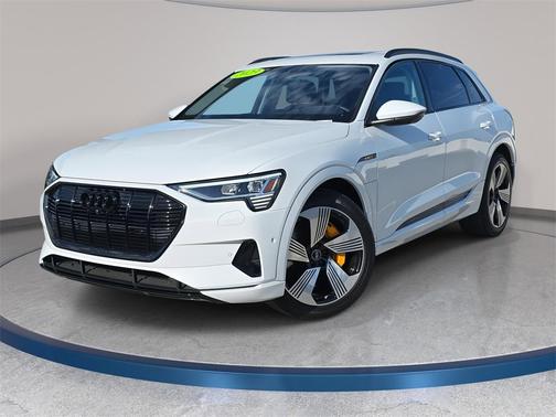 2023 Audi e-tron Premium Plus