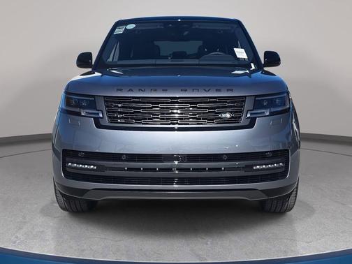 2026 Land Rover Range Rover SE