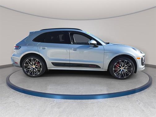 2022 Porsche Macan S