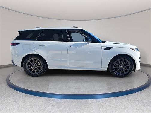 2024 Land Rover Range Rover Sport SE