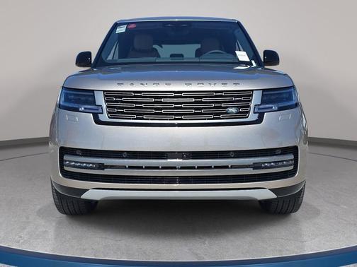 Batumi Gold Premium Metallic 2026 Land Rover Range Rover SE