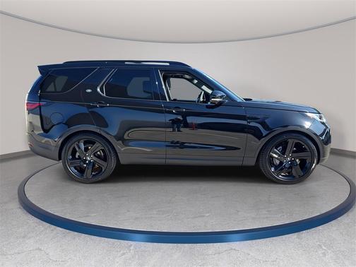 2025 Land Rover Discovery S