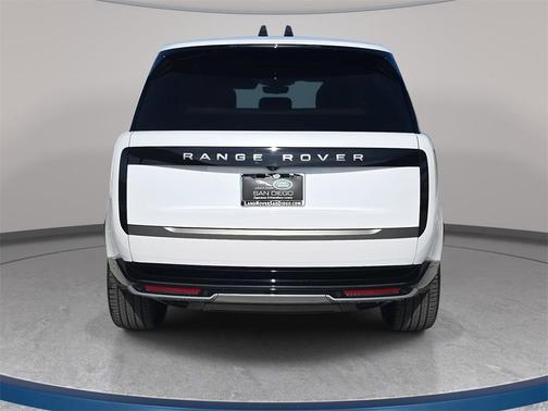 2025 Land Rover Range Rover SE
