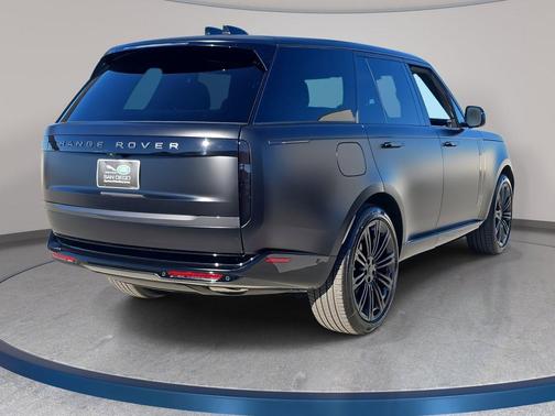 2026 Land Rover Range Rover SE
