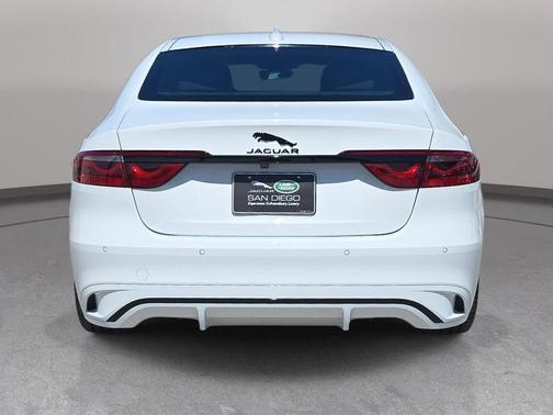 Fuji White 2024 Jaguar XF R-Dynamic SE