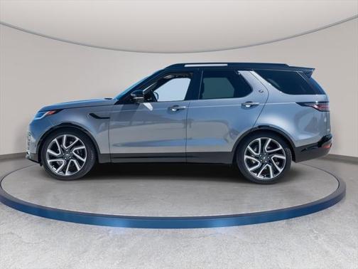 2024 Land Rover Discovery Metropolitan Edition