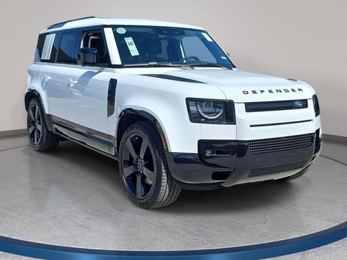 Fuji White 2026 Land Rover Defender X-Dynamic SE