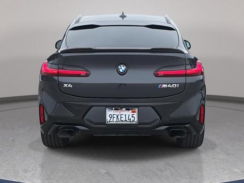 2023 BMW X4 M40i