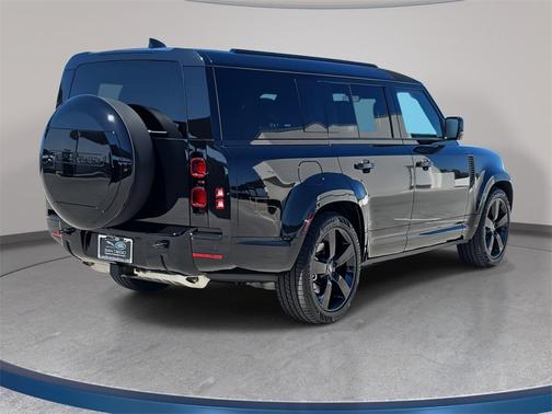 2025 Land Rover Defender X-Dynamic SE