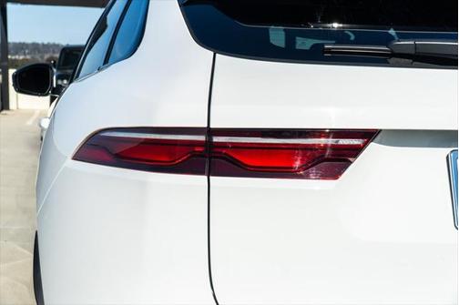 2024 Jaguar F-PACE P250