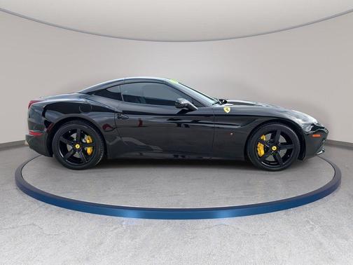 2016 Ferrari California T