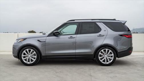 2024 Land Rover Discovery S