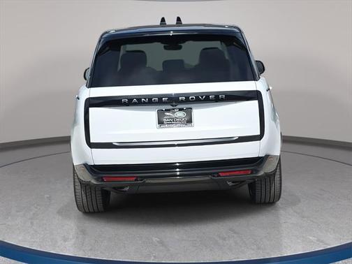2025 Land Rover Range Rover SE