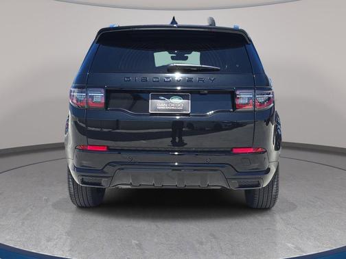 Santorini Black 2025 Land Rover Discovery Sport SE